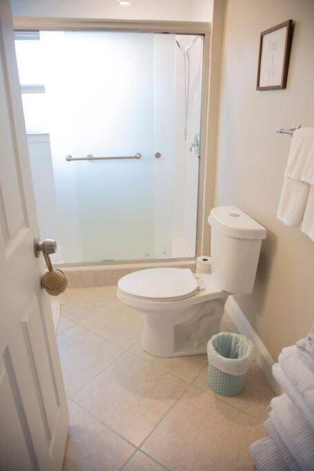 Two Bedroom Ranch With Private Deck Close To Beach Lake Worth Beach Εξωτερικό φωτογραφία