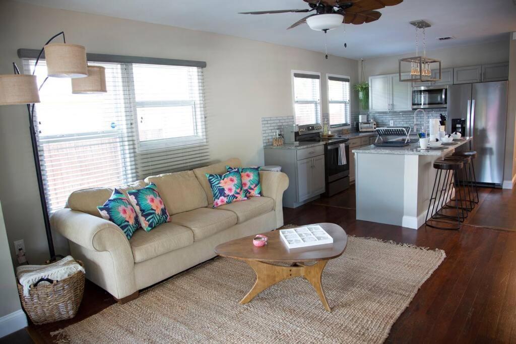 Two Bedroom Ranch With Private Deck Close To Beach Lake Worth Beach Εξωτερικό φωτογραφία
