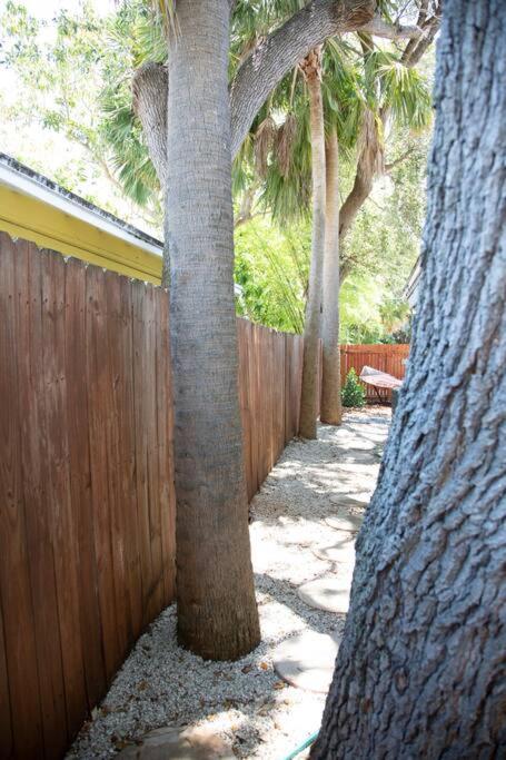 Two Bedroom Ranch With Private Deck Close To Beach Lake Worth Beach Εξωτερικό φωτογραφία