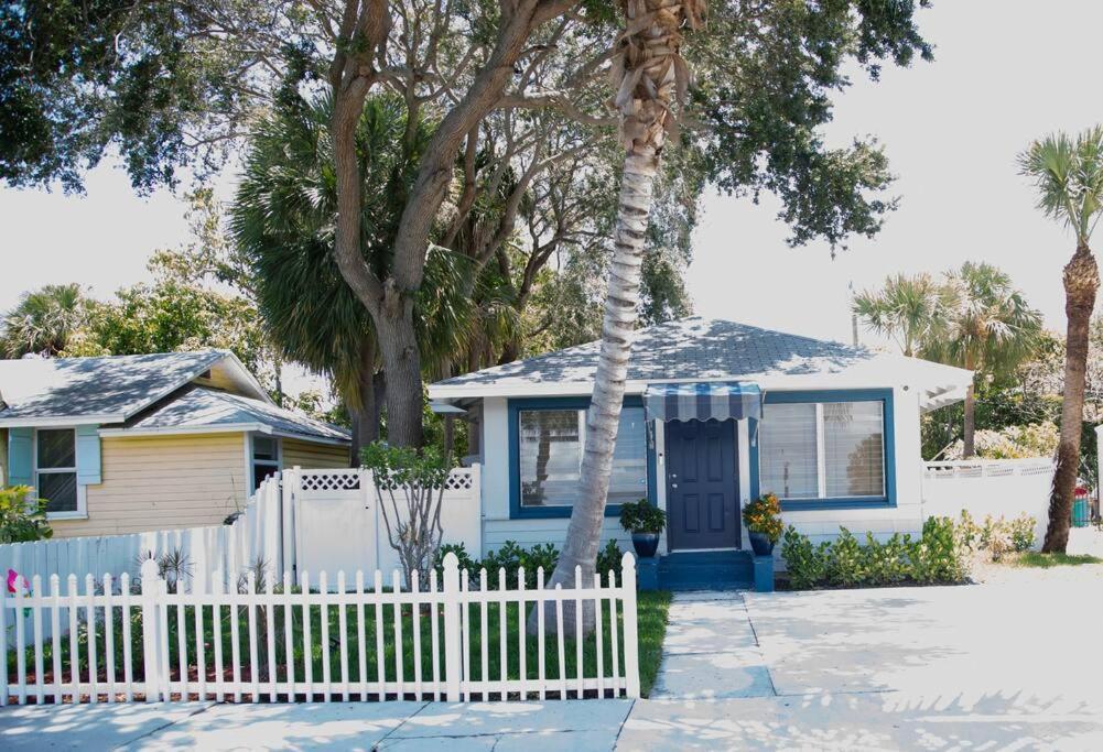 Two Bedroom Ranch With Private Deck Close To Beach Lake Worth Beach Εξωτερικό φωτογραφία