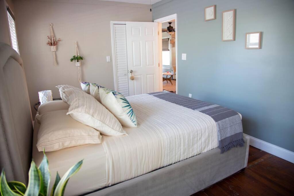 Two Bedroom Ranch With Private Deck Close To Beach Lake Worth Beach Εξωτερικό φωτογραφία